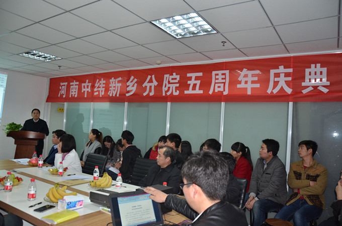 1-16032Q02216256.jpg